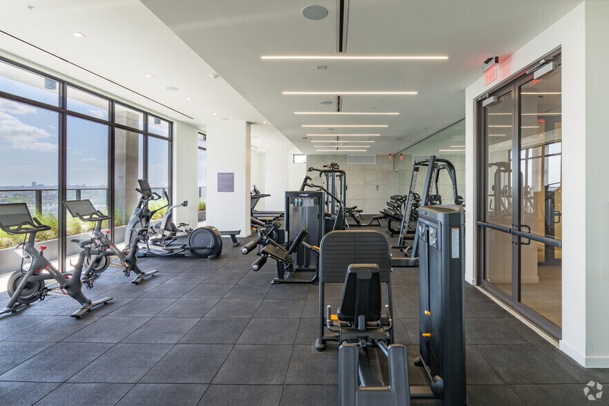 More Photos Of 23 NE 17th Ter, Miami Apartments For Lease