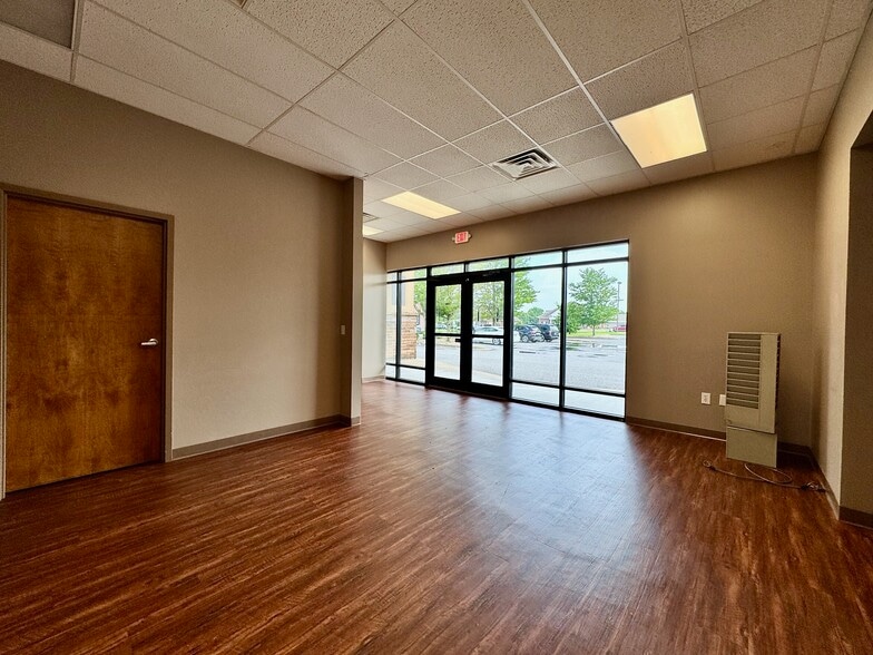 More Photos Of 4645 Village Square Dr, Paducah Storefront Retail Office For Lease