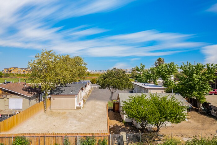 More Photos Of 6345 Bethel Island Rd, Bethel Island Apartments For Sale