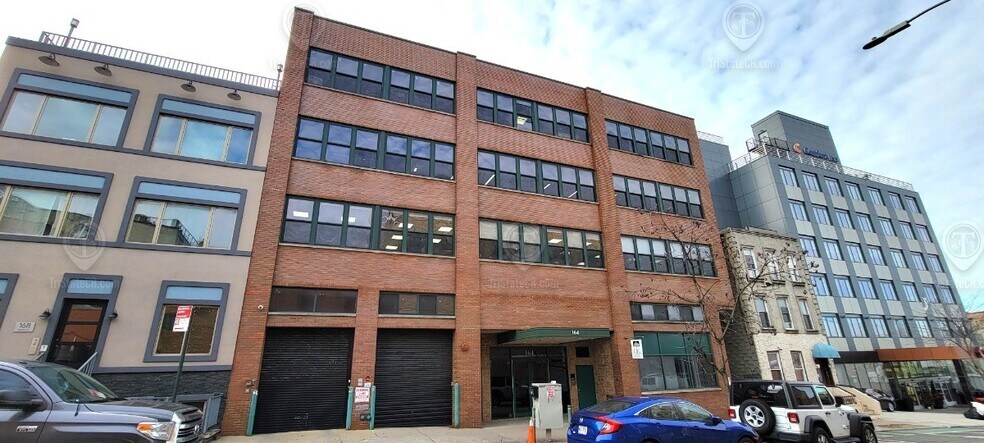 More Photos Of 164 20th St, Brooklyn Office For Lease