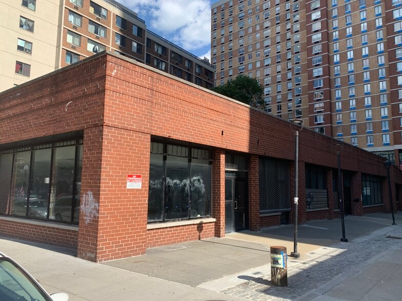 Primary Photo Of 235 Cherry St, New York Storefront For Lease