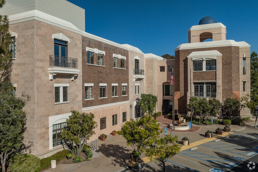 More Photos Of 12250 El Camino Real, San Diego Research And Development For Lease