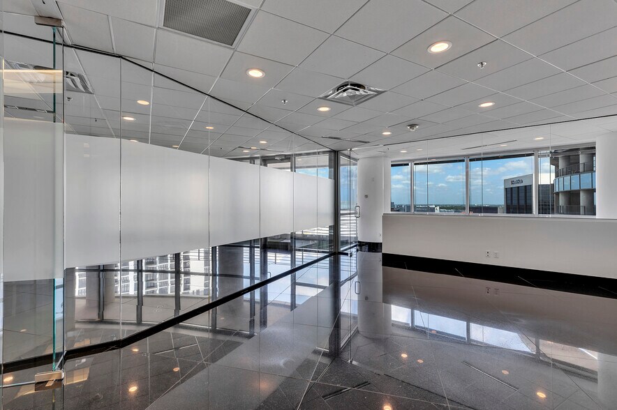 More Photos Of 121-189 S Orange Ave, Orlando Office Residential For Sale