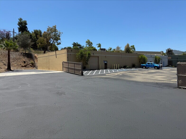 More Photos Of 530 Opper St, Escondido Manufacturing For Lease