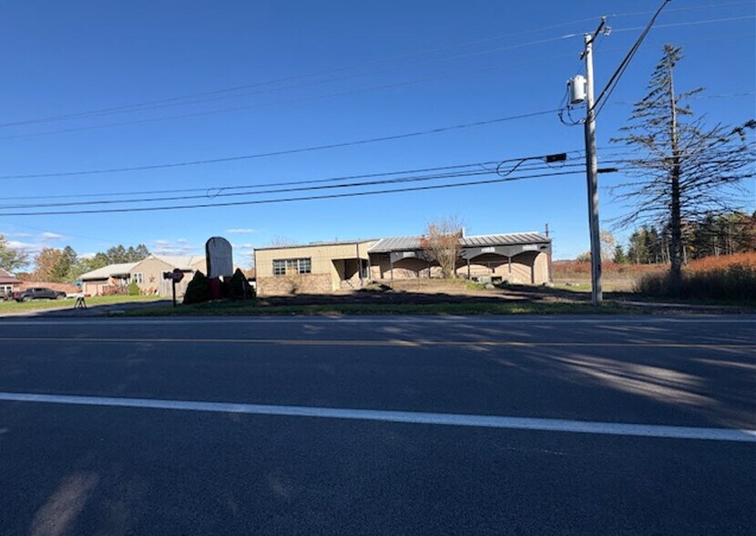 Primary Photo Of 9334 Brewerton Rd, Brewerton Restaurant For Sale