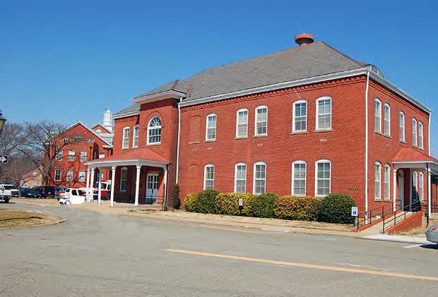 More Photos Of 33 Ingalls Rd, Fort Monroe Unknown For Lease