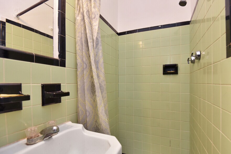 More Photos Of 1028 Ridgewood Ave, Daytona Beach Hospitality For Sale