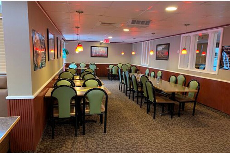 More Photos Of 1565 Marion-Waldo Rd, Marion General Retail For Sale