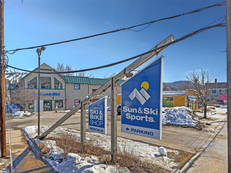 More Photos Of 2709 White Mountain Hwy, North Conway Freestanding For Sale