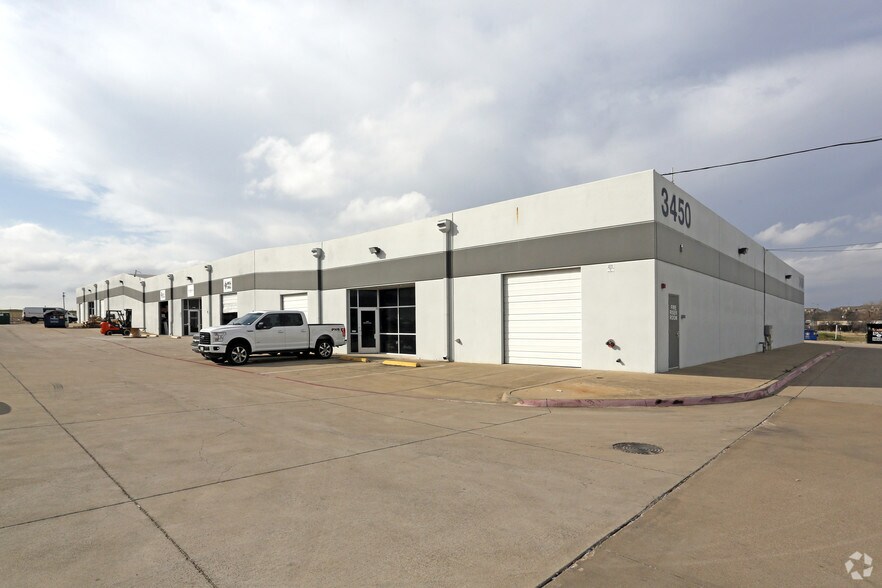 Primary Photo Of 3450 Alemeda St, Fort Worth Warehouse For Lease