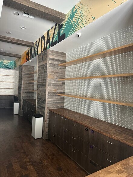 More Photos Of 204 W 2nd St, Edmond Freestanding For Sale