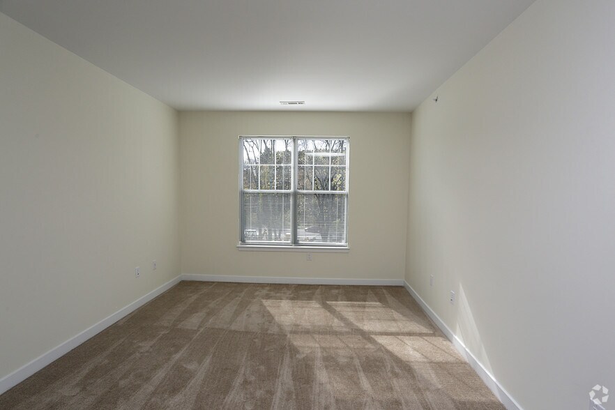 More Photos Of 4 Berry St, North Andover Apartments For Lease