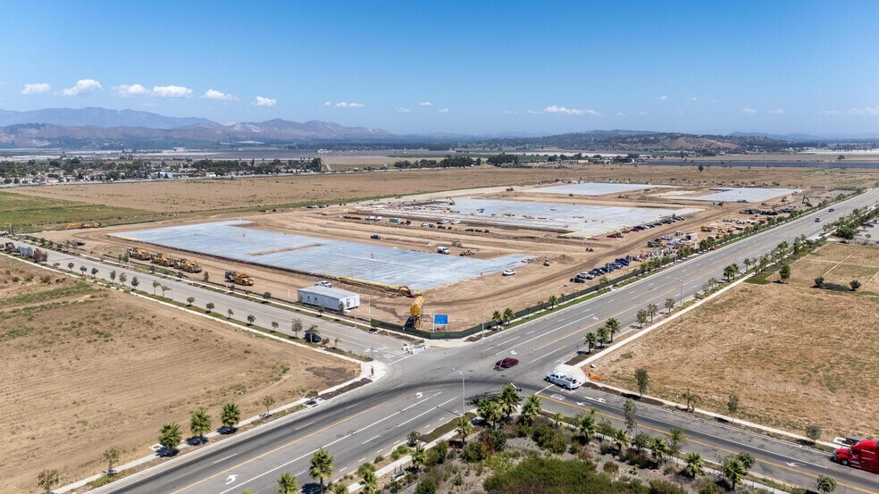 More Photos Of 101 Logistics Ctr, Oxnard Unknown For Lease