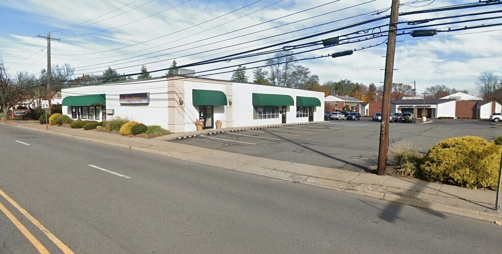 Primary Photo Of 390 Pierce St, Kingston Medical For Lease
