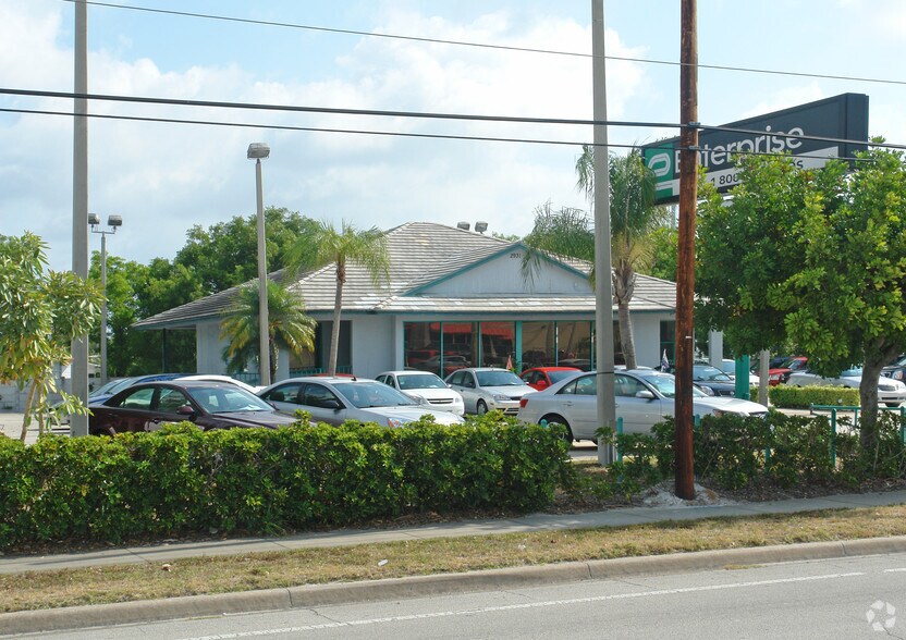 More Photos Of 2931 Northlake Blvd, West Palm Beach Auto Dealership For Sale
