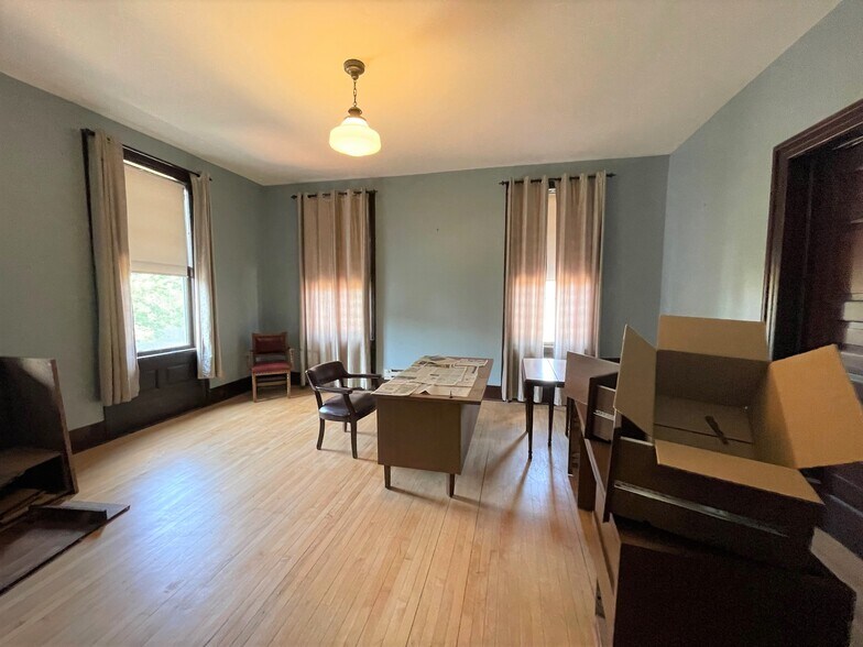 More Photos Of 1435 Market Ave N, Canton Office Residential For Lease