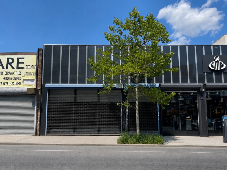 More Photos Of 771 E Tremont Ave, Bronx Storefront For Lease