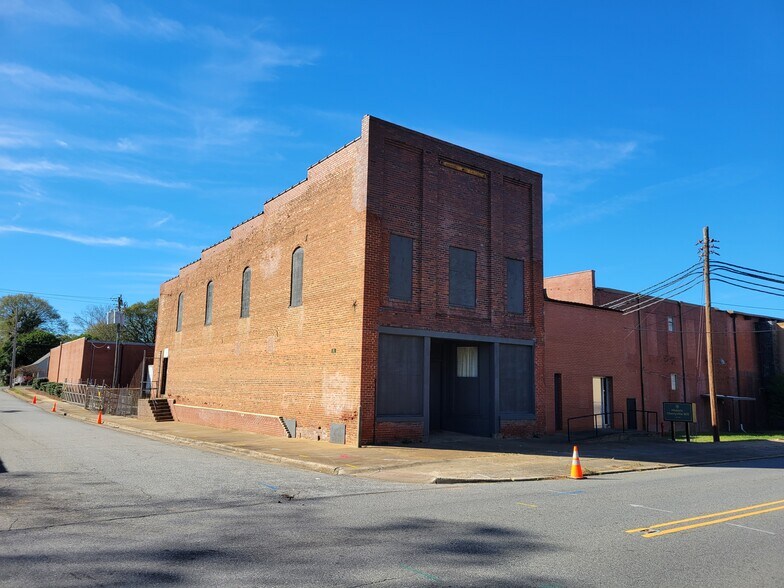 More Photos Of 501 N Mountain St, Cherryville Industrial For Sale
