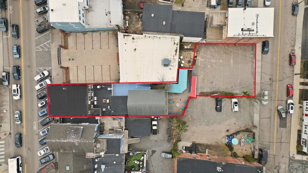 More Photos Of 140 Broadway, Newport Storefront Retail Residential For Lease