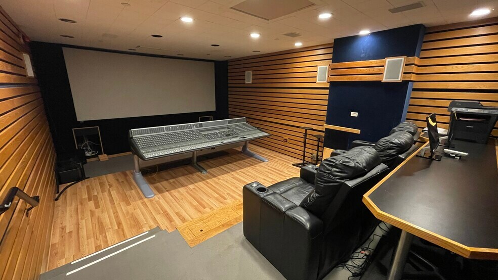 More Photos Of 640 S San Vicente Blvd, Los Angeles Medical For Lease