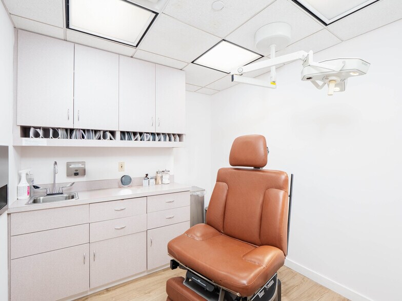 More Photos Of 60 E 56th St, New York Office For Lease