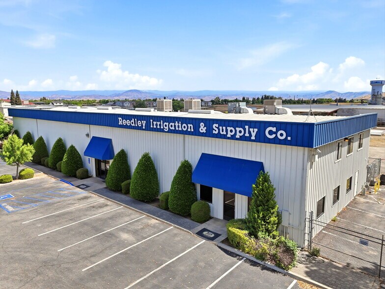 More Photos Of 1260 Buttonwillow Ave, Reedley Warehouse For Sale