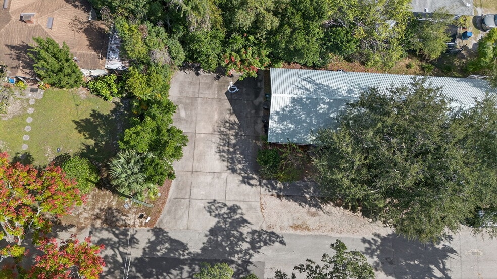 More Photos Of 237 E Plymouth Ave, Deland Freestanding For Sale