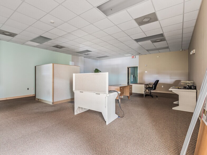 More Photos Of 2016 N Point Blvd, Tallahassee Office For Sale