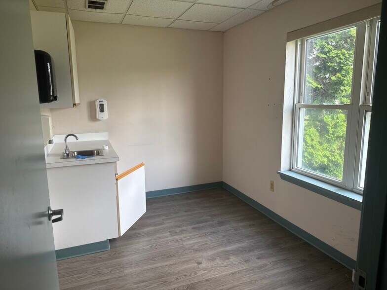 More Photos Of 5045 Route 130 S, Delran Coworking Space