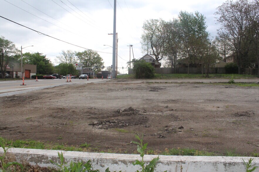 More Photos Of 219 W US Highway 24, Independence Land For Sale