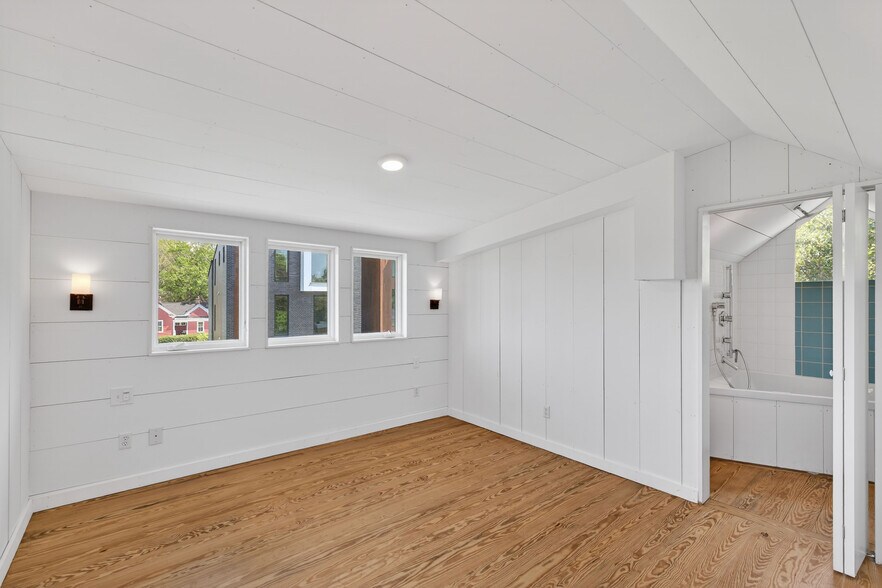 More Photos Of 208 St Marys St, Raleigh Loft Creative Space For Lease