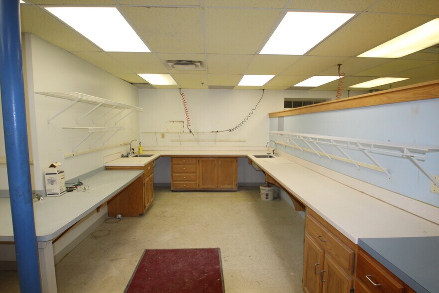 More Photos Of 3575 Reserve Commons Dr, Medina Medical For Lease