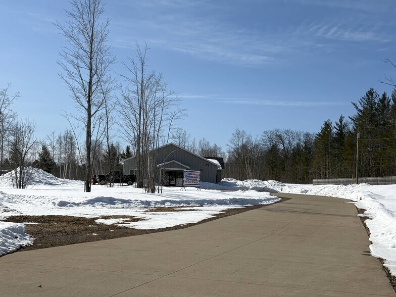 More Photos Of 928 County Road 480, Marquette Service For Sale