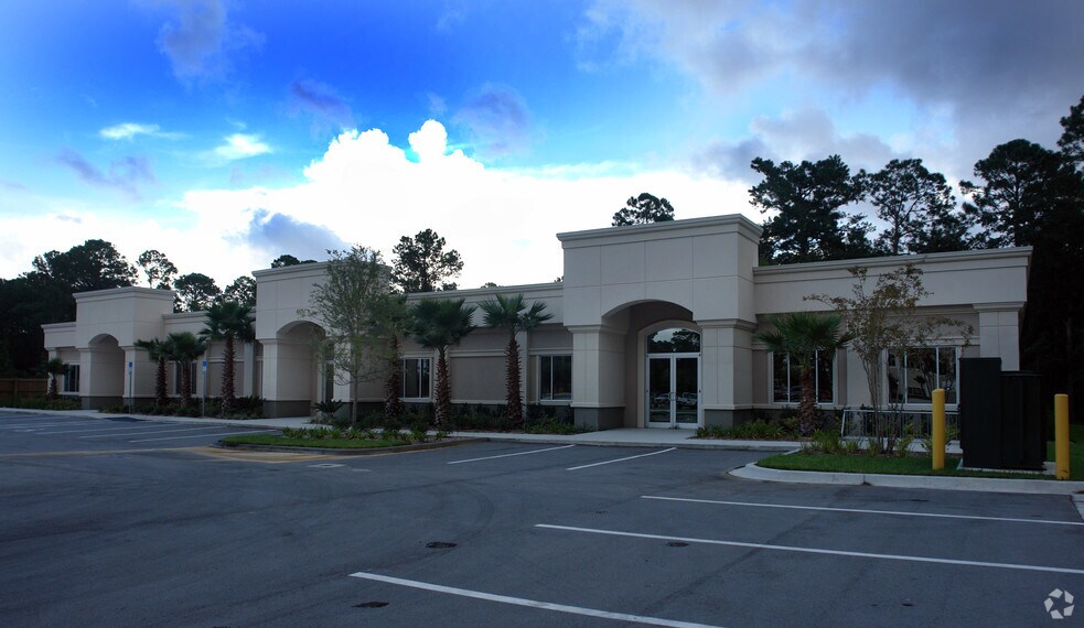 More Photos Of 4375 US Highway 17, Orange Park Office For Lease