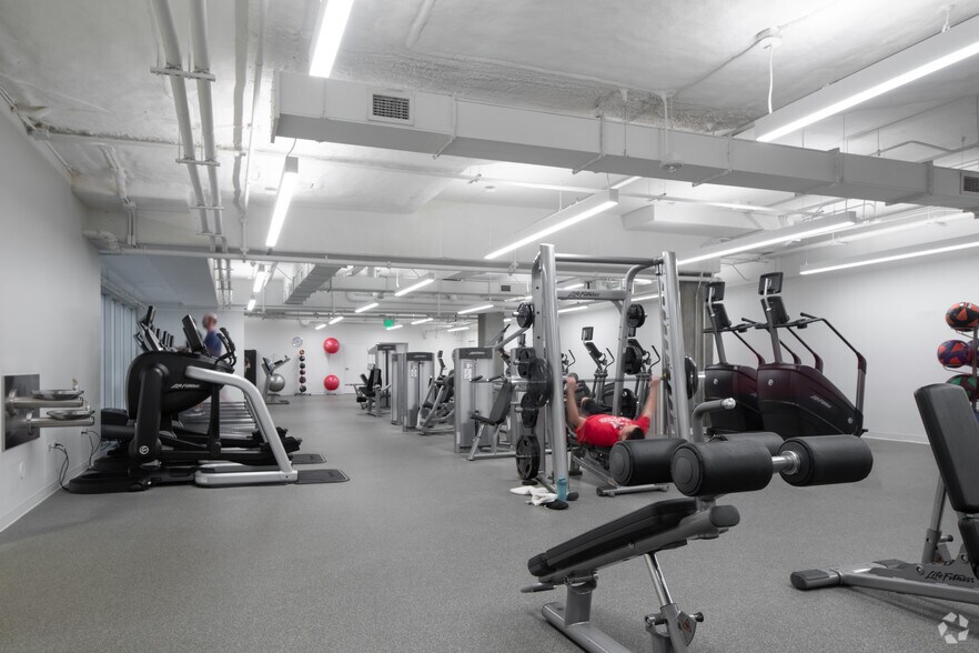 More Photos Of 370 17th St, Denver Office For Lease