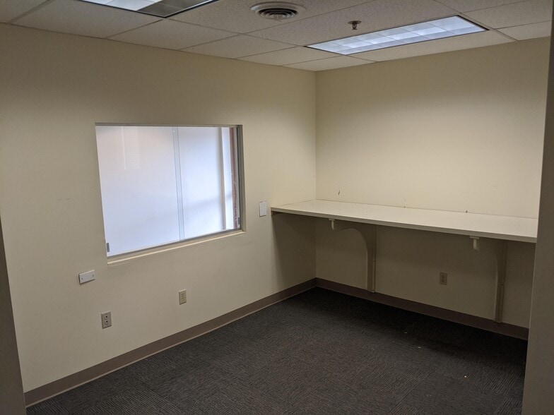 More Photos Of 780 W Park Ave, Mansfield Medical For Sale