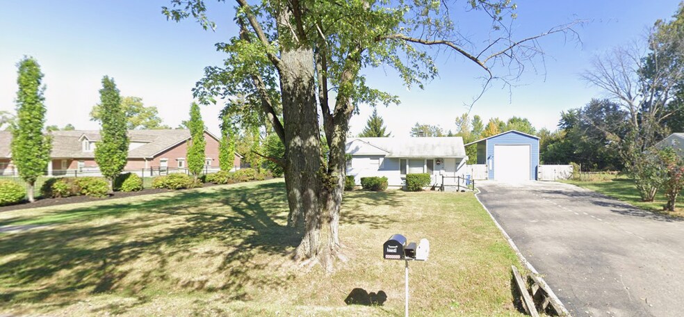 More Photos Of 3734 W 98th St, Carmel Office For Sale