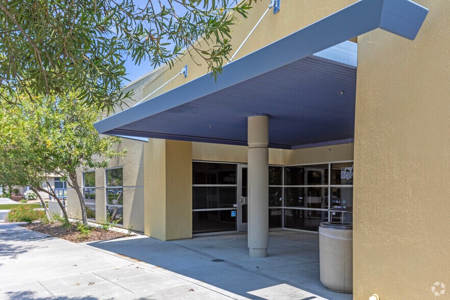 More Photos Of 7591 N Ingram, Fresno Office For Lease