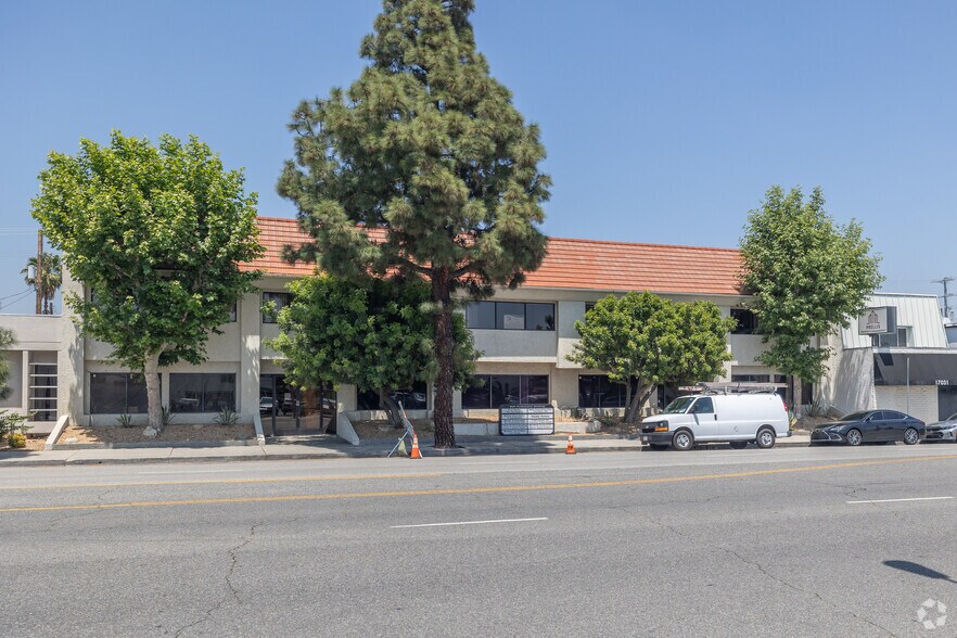 Primary Photo Of 17037 Chatsworth St, Granada Hills Office For Lease