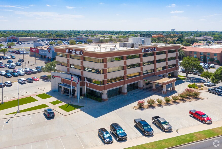 More Photos Of 6502 Slide Rd, Lubbock Office For Lease