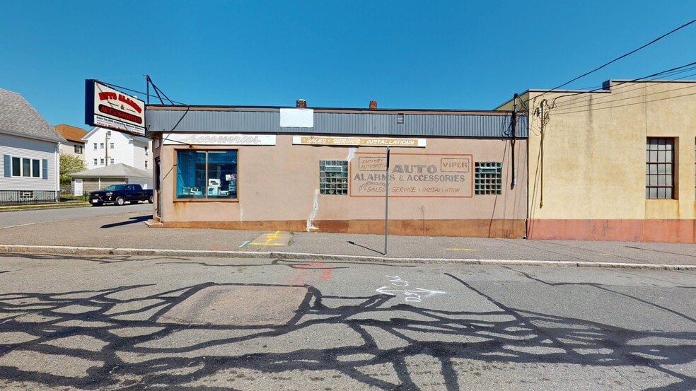 More Photos Of 101 Nash Rd, New Bedford Storefront For Sale