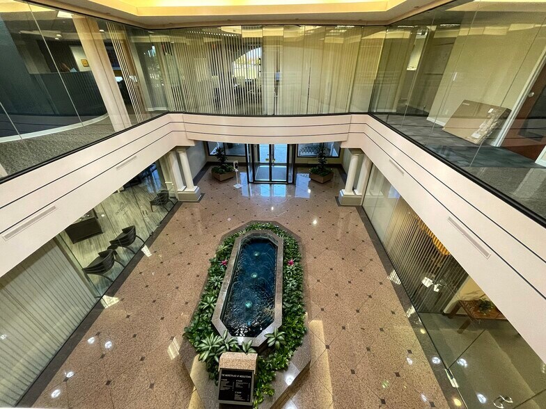 More Photos Of 12910 Shelbyville Rd, Louisville Office For Sale