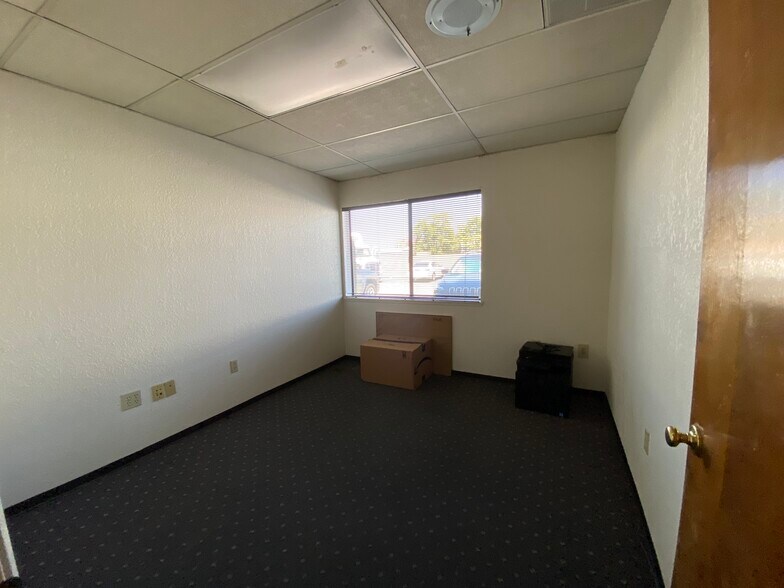More Photos Of 1117 Lone Palm Ave, Modesto Loft Creative Space For Lease