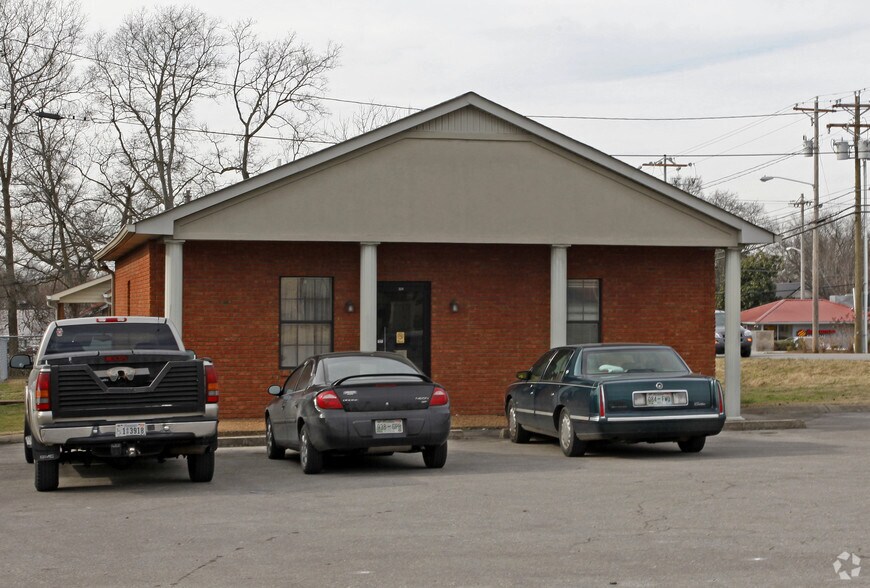 More Photos Of 324 N Maple St, Lebanon Office For Lease