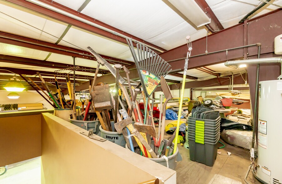 More Photos Of 1034 Story Ave, Louisville Light Manufacturing For Lease