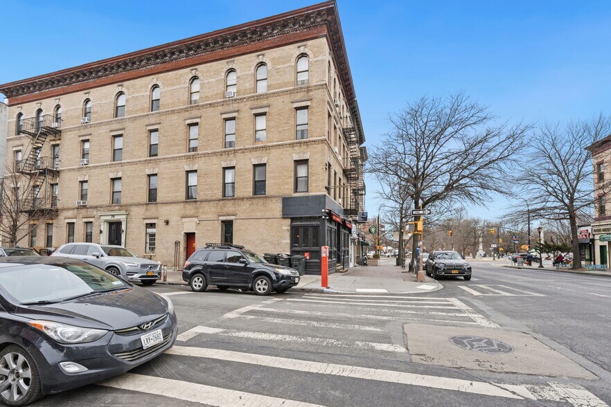 More Photos Of 210 Prospect Park, Brooklyn Apartments For Sale