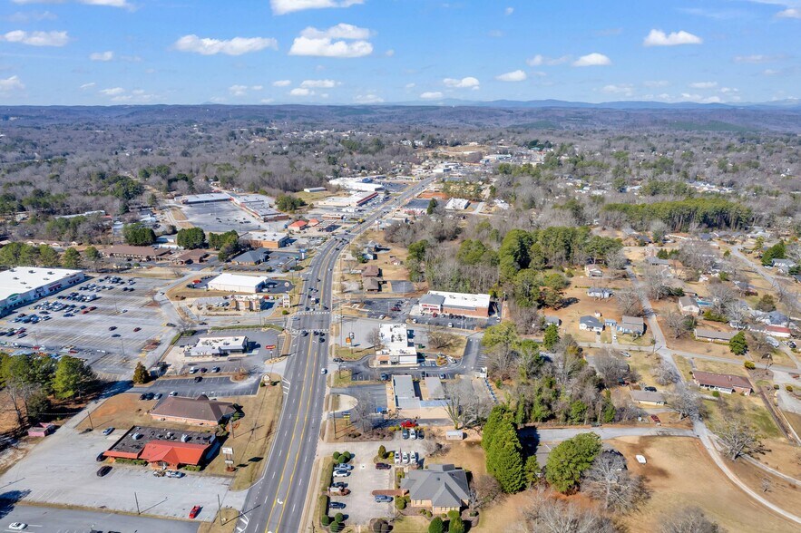 More Photos Of 999 Big a Rd, Toccoa Restaurant For Sale