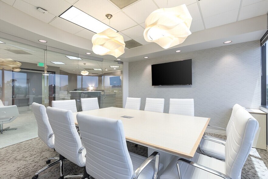 More Photos Of 30021 Tomas Rd, Rancho Santa Margarita Coworking Space