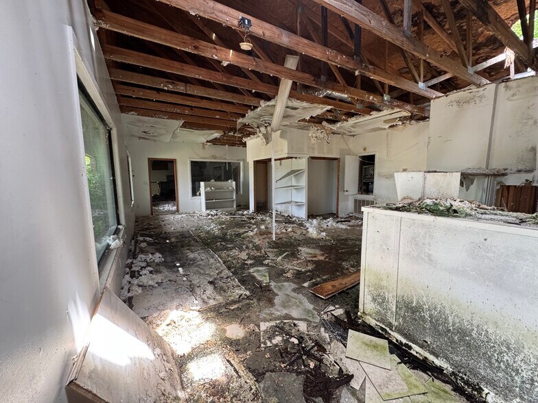 More Photos Of 24022 Highway 12, Lexington Land For Sale