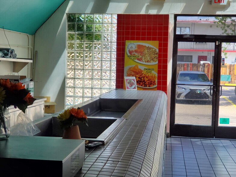More Photos Of 5901 Gibson Blvd SE, Albuquerque Restaurant For Sale